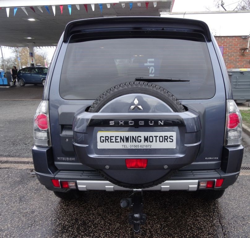 mitsubishi-shogun-estate-diesel_14642559.jpg